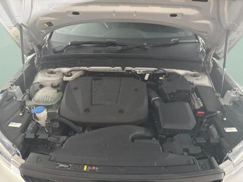 Volvo XC40 1.5 T3 R-Design (163 ps) - PARK ASSIST - LED - LANE DEPARTURE