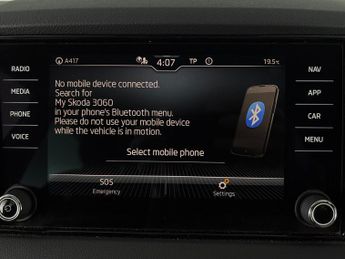 Skoda Karoq 1.5 TSI ACT SE Drive DSG (150 ps) - BLUETOOTH - CRUISE - CLIMATE