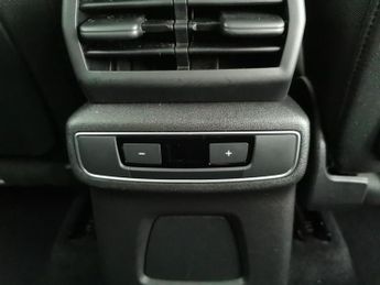 Audi Q4 E-tron 35 Sport 55kWh (170 ps) - CARPLAY - LED - HEATED SEATS