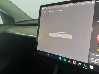 Tesla Model Y SUV RWD (346 ps) - HEATED STEERING - WIFI - BLIND SPOT ASSIST