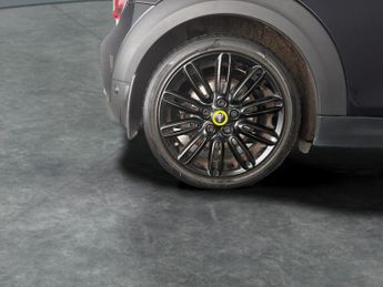 Mini Electric Hatch Cooper SE 32.6kWh Resolute Edition (184 ps) - 17IN ALLOYS - PAN 
