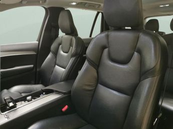 Volvo XC90 2.0 B5 MHEV Plus 4WD (250 ps) - ADAPT CRUISE - HK AUDIO - BLACK 