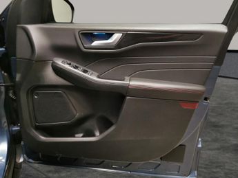 Ford Kuga 2.5h Duratec ST-Line X Edition CVT (190 ps) - NAV - HEATED STEER