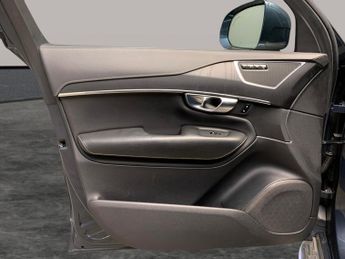 Volvo XC90 2.0h T8 Twin Engine 11.6kWh Inscription Pro Plug-in 4WD (390 ps)