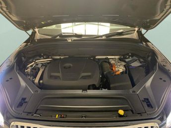 Volvo XC90 2.0h T8 Twin Engine 11.6kWh Inscription Pro Plug-in 4WD (390 ps)