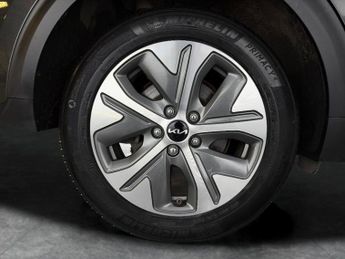Kia Niro 64kWh 2 (201 bhp) - LANE DEPARTURE  - BLUETOOTH - PADDLE SHIFT
