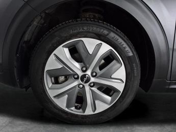 Kia Niro 64kWh 3 (201 bhp) - HEATED LEATHER - HEATED STEERING - LANE DEPA