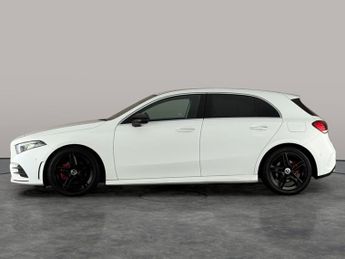 Mercedes-Benz A Class 1.3 A200 AMG Line (Premium) 7G-DCT (163 ps) - REVERSE CAM - NAV