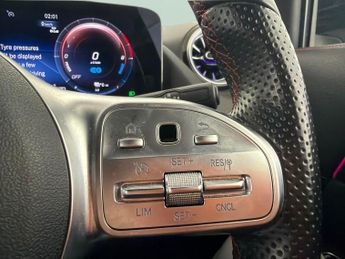 Mercedes-Benz GLA 1.3 GLA250e 15.6kWh AMG Line (Executive) Plug-in 8G-DCT (218 ps)