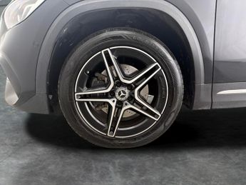 Mercedes-Benz GLA 1.3 GLA250e 15.6kWh AMG Line (Executive) Plug-in 8G-DCT (218 ps)