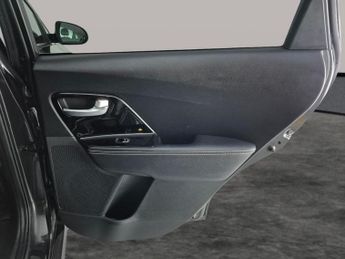 Kia Niro 64kWh 3 (201 bhp) - HEATED LEATHER - HEATED STEERING - LANE DEPA