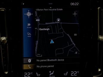 Volvo XC40 1.5h T4 Recharge 10.7kWh Plus Plug-in (211 ps) - KEYLESS ENTRY