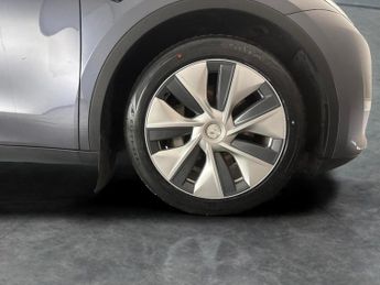 Tesla Model Y (Dual Motor) Long Range 4WDE (384 bhp) - HEATED STEERING - WIFI
