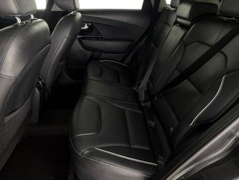 Kia Niro 64kWh 4+ (201 bhp) - LED - REVERSE CAM - NAV