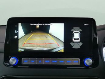 Hyundai Kona 64kWh Premium (10.5kW Charger) (204 ps) - KEYLESS ENTRY - LED - 