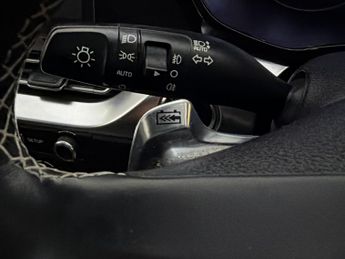 Kia Niro 64kWh 4+ (201 bhp) - LED - REVERSE CAM - NAV