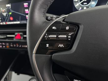Kia Niro 64.8kWh 3 (201 bhp) ADAPTIVE CRUISE - KEYLESS - REV CAM - APPLE 