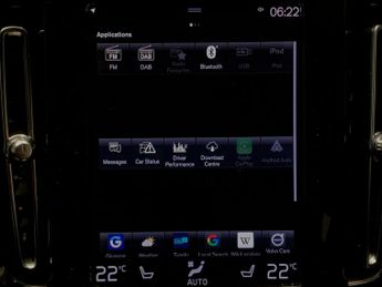 Volvo XC40 1.5h T4 Recharge 10.7kWh Plus Plug-in (211 ps) - KEYLESS ENTRY