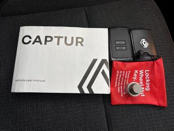 Renault Captur 1.6 E-TECH techno (145 ps) - LANE DEPARTURE  - 18IN ALLOYS - WIF