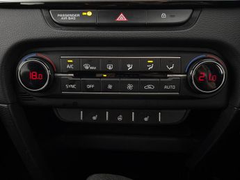 Kia Ceed 1.6 CRDi MHEV GT-Line DCT (134 bhp) APPLE CARPLAY - REV CAM - SA