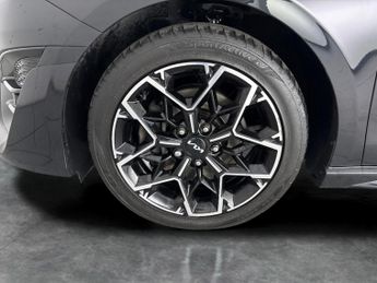 Kia Ceed 1.6 CRDi MHEV GT-Line DCT (134 bhp) APPLE CARPLAY - REV CAM - SA