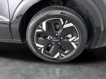 Kia Niro 64.8kWh 3 (201 bhp) ADAPTIVE CRUISE - KEYLESS - REV CAM - APPLE 