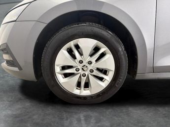 Skoda Octavia 1.0 TSI e-TEC MHEV SE Technology DSG (110 ps) - PARK SENSORS - A