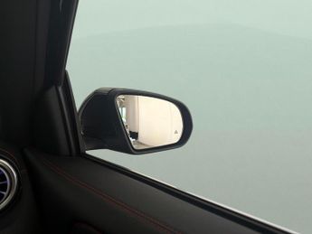 Mercedes-Benz EQB EQB 300 66.5kWh AMG Line 4MATIC (228 ps) - HEATED SEATS - REV CA