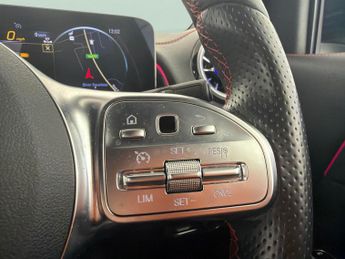 Mercedes-Benz EQB EQB 300 66.5kWh AMG Line 4MATIC (228 ps) - HEATED SEATS - REV CA