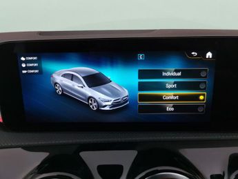 Mercedes-Benz CLA 2.0 CLA250 AMG Line (Premium Plus 2) Coupe 7G-DCT (224 ps) - REV
