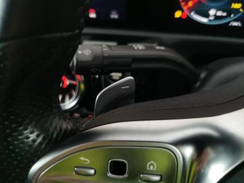 Mercedes-Benz CLA 2.0 CLA250 AMG Line (Premium Plus 2) Coupe 7G-DCT (224 ps) - REV