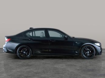 BMW 3 Series 2.0 320d M Sport xDrive (190 ps) - LEATHER - TECH PACK - PARK AS