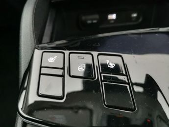 Kia Sportage 1.6 h T-GDi 3 (226 bhp) - LANE DEPARTURE  - LANE FOLLOWING ASSIS