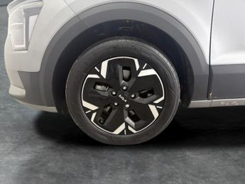 Kia Niro 64.8kWh 2 (201 bhp) REV CAM - LANE DEPART WARN - 17IN ALLOYS