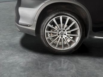 Mercedes-Benz GLC 2.0 GLC220d AMG Line (Premium) G-Tronic+ 4MATIC (194 ps) - HEATE