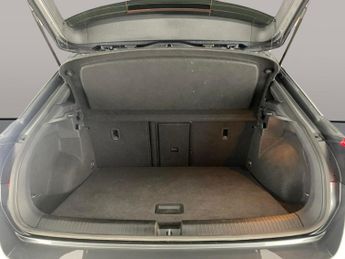 Volkswagen T-Roc 2.0 TDI R-Line DSG 4Motion (150 ps) - DIGITAL DASH - PARK SENSOR