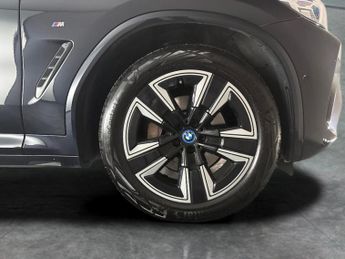 BMW iX3 80kWh M Sport (286 ps) - LEATHER - HEATED SEATS - NAV