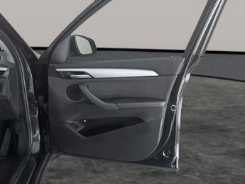 BMW X1 2.0 18d SE sDrive (150 ps) LED HEADLIGHTS - SAT NAV - KEYLESS ST