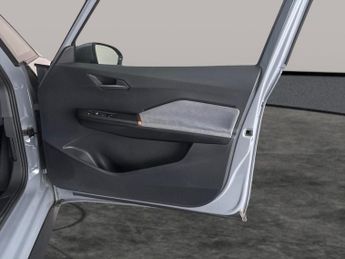 Cupra Born 58kWh V1 (204 ps) - CLIMATE CONTROL - DAB - PRIVACY GLASS