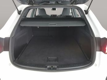Toyota Corolla 1.8 VVT-h Icon Touring Sports CVT (140 ps) - LANE DEPARTURE ALER