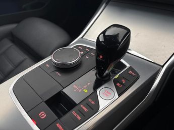 BMW 3 Series 2.0 330e 12kWh M Sport Plug-in (292 ps) - PARK ASSIST - KEYLESS 