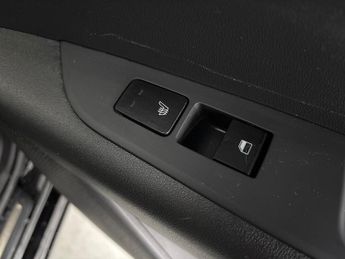 Kia Niro 64.8kWh 4 (201 bhp) - ACTIVE LANE ASSIST - HEAT AND COOL SEATS
