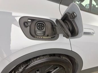 Volkswagen ID.4 Pro Performance 77kWh Life (204 ps) - CARPLAY - PARK ASSIST - LE