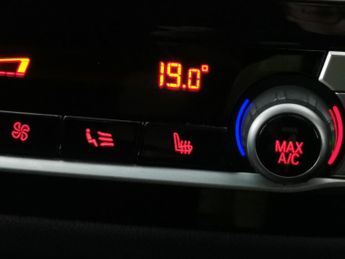 BMW iX3 80kWh Premier Edition (286 ps) - DRIVING ASSISTANT - PARK ASSIST
