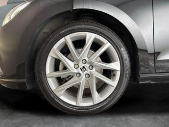 Seat Ibiza 1.0 TSI FR DSG (115 ps) - LED - NAV - WIFI