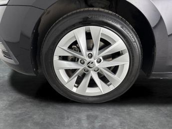 Skoda Octavia 2.0 TDI SE L DSG (150 ps) - LED - SMARTLINK - HEATED SEATS