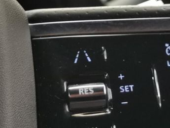 Land Rover Range Rover Evoque 1.5 P300e 12.2kWh R-Dynamic S Plug-in 4WD (309 ps) - HEATED LEAT
