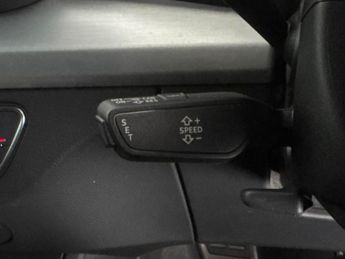 Audi Q5 2.0 TDI 40 S line S Tronic quattro (190 ps) - SPORTS SEATS - DAB