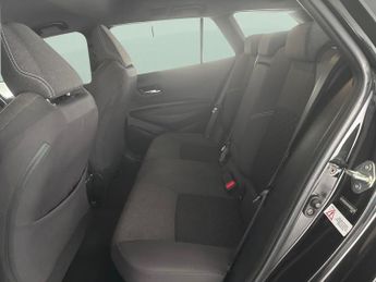 Toyota Corolla 1.8 VVT-h Icon Touring Sports CVT (140 ps) - APPLE CARPLAY - REV