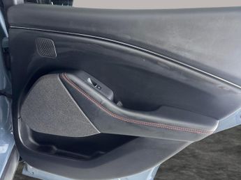 Ford Mustang Mach-e Extended Range 91kWh Automatic AWD (351 ps) - CARPLAY - ACTIVE L